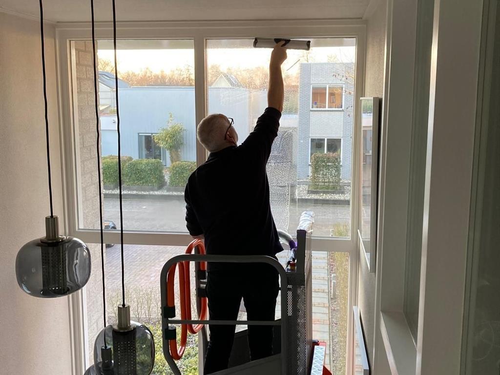 Veilig en Efficiënt Werken op Hoogte met Onze Eenpersoons Aluminium Compacte Hoogwerkers