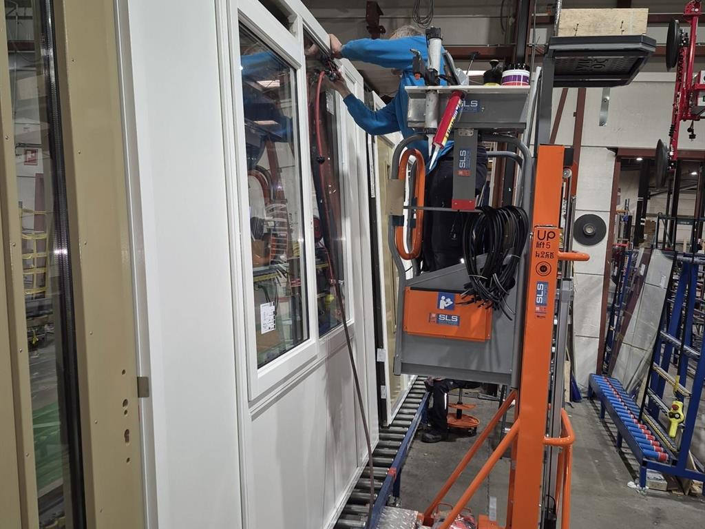 Op maat gemaakt Eenpersoons hoogwerker Up Lift 5 - met gereedschapsbak