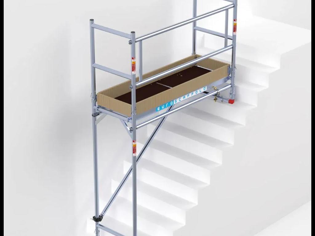 Trapgatsteiger-veilig-werken-boven-trap