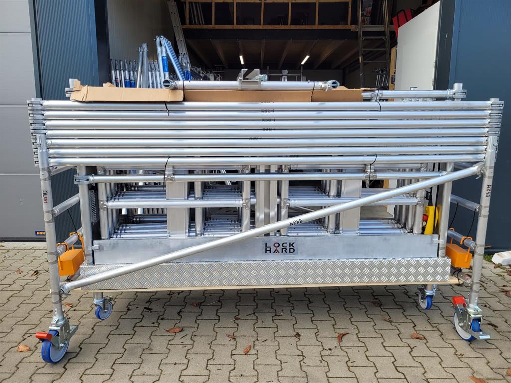 Rolsteiger Lift Type M800 platform afmeting 660 x 2400 mm