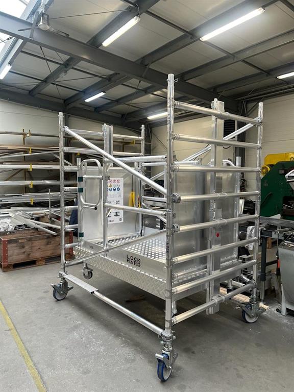 Rolsteigerlift Type L met extra breed platform