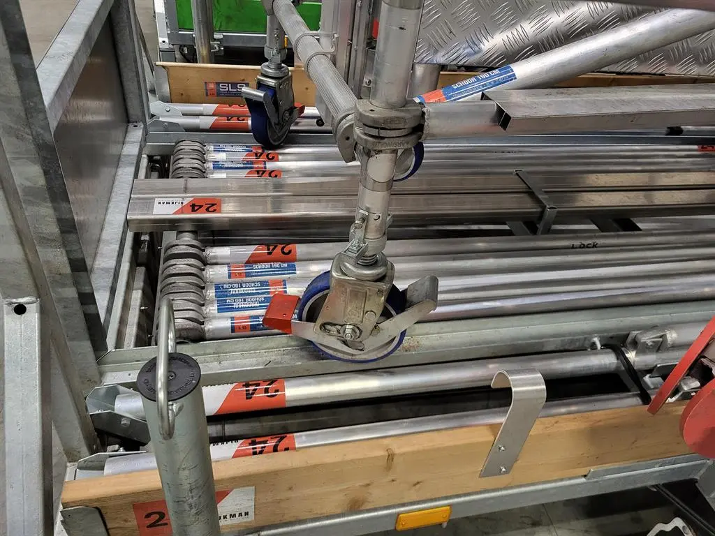 Gebruikte Rolsteigerlift sets, erg aantrekkelijk Type S-800 licht gebruikt!.