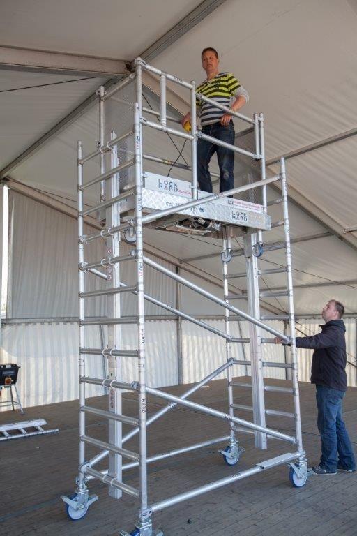 Elektrische Kamersteigerlift Type S werkhoogte 4 meter-Sietse Booi