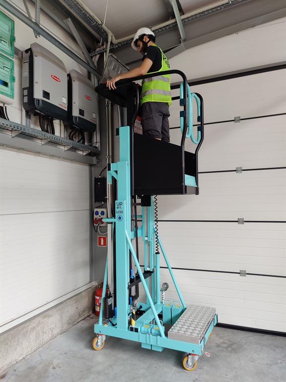 Verhuur Eenpersoons hoogwerker werkhoogte 5 meter ( aluminium uitvoering ) met werkbordes